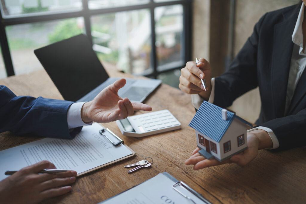 real estate lawyer in QC